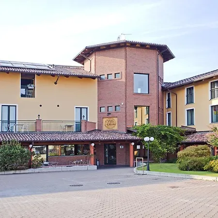 ホテル Glicini ピネローロ